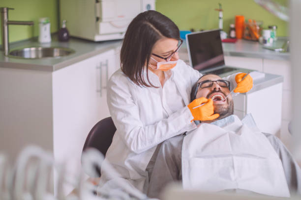 Best Emergency Tooth Extraction in Broadview, IL
